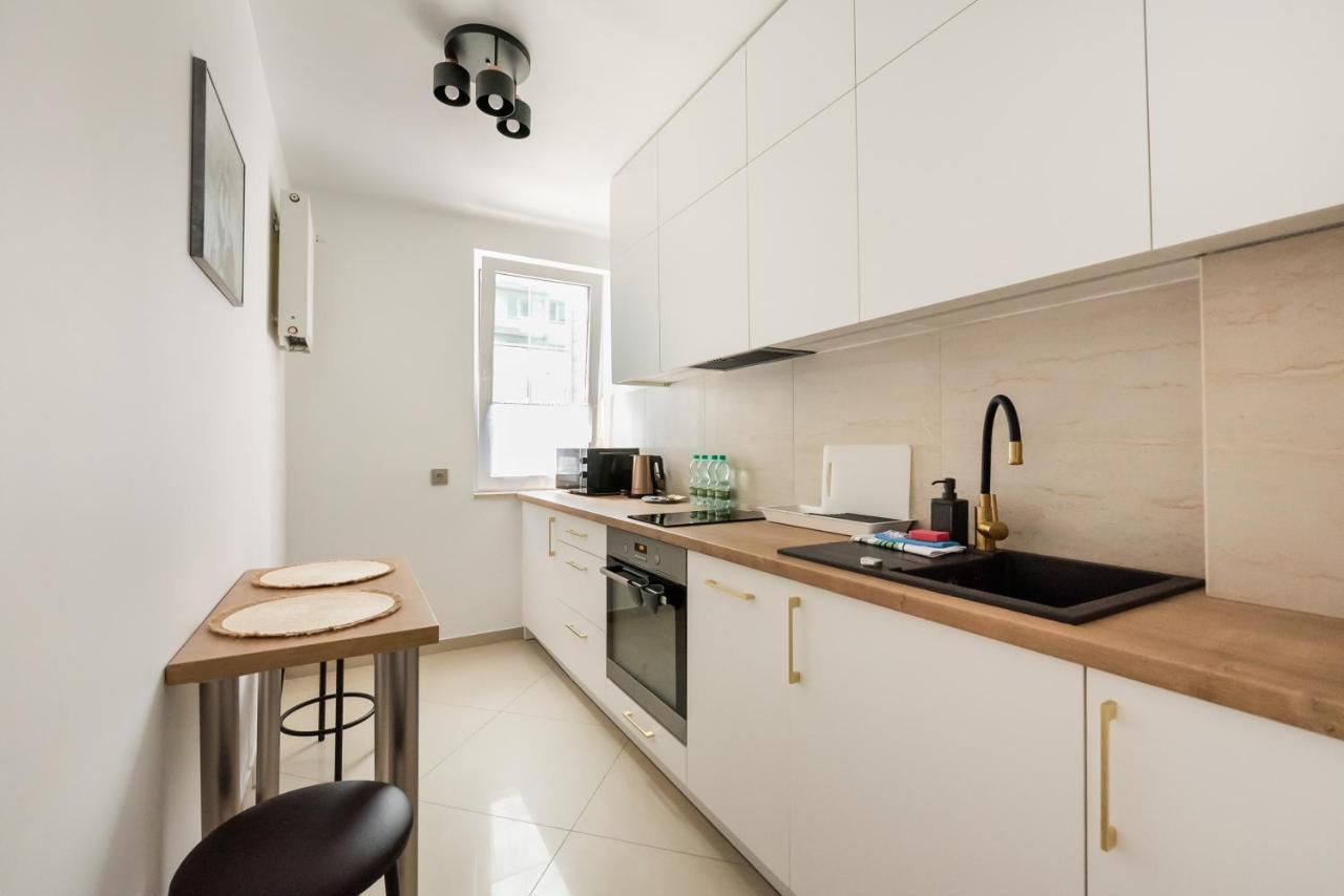 Apartament Metro Rondo Onz 2-bedroom Warszawa