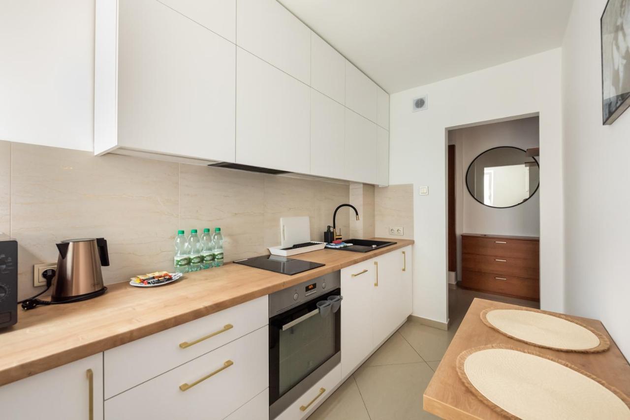 Apartament Metro Rondo Onz 2-bedroom *