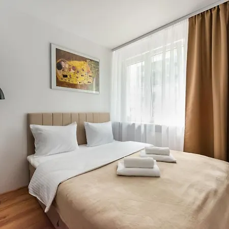 Metro Rondo Onz 2-Bedroom Apartment Warsaw Exterior photo