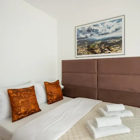 Metro Rondo Onz 2-Bedroom Apartment Warsaw Exterior photo
